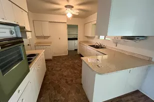 10801 W Clair Dr, Sun City, AZ 85351 - Photo 5