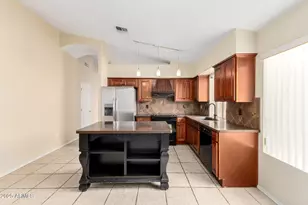 941 N Blackbird Dr, Gilbert, AZ 85234 - Photo 9