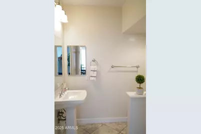 10037 E Nopal Avenue, Mesa, AZ 85209 - Photo 13