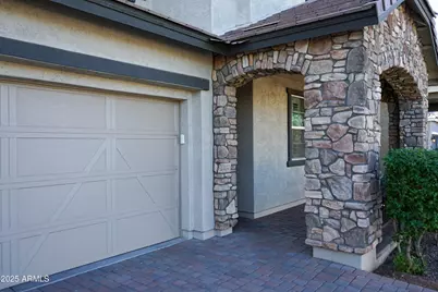 10037 E Nopal Avenue, Mesa, AZ 85209 - Photo 5