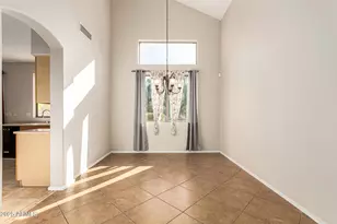 135 N 119th Dr, Avondale, AZ 85323 - Photo 5