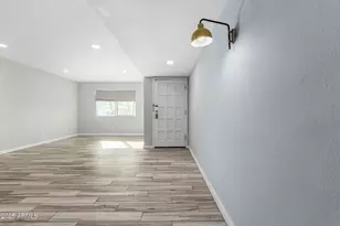 682 W Gail Dr, Chandler, AZ 85225 - Photo 11