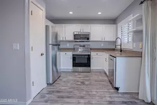 14938 W Caribbean Ln, Surprise, AZ 85379 - Photo 13