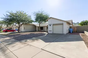 1833 E Sandra Terrace, Phoenix, AZ 85022 - Photo 3