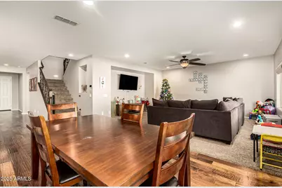 10752 W Desert Elm Lane, Peoria, AZ 85383 - Photo 9