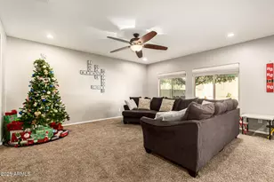 10752 W Desert Elm Ln, Peoria, AZ 85383 - Photo 7