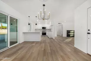 3426 W Glenn Dr, Phoenix, AZ 85051 - Photo 15