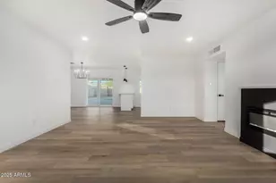 3426 W Glenn Dr, Phoenix, AZ 85051 - Photo 11