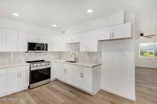 3426 W Glenn Dr, Phoenix, AZ 85051 - Photo 17