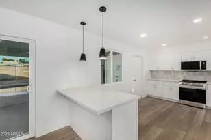 3426 W Glenn Dr, Phoenix, AZ 85051 - Photo 13