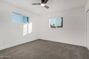 3426 W Glenn Dr, Phoenix, AZ 85051 - Photo 19