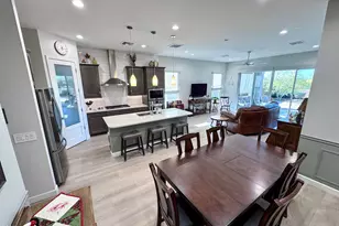 21622 N 58th St, Phoenix, AZ 85054 - Photo 9