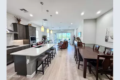 21622 N 58th Street, Phoenix, AZ 85054 - Photo 9