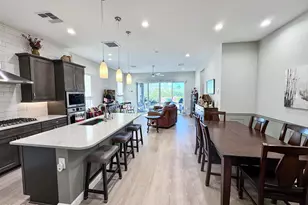 21622 N 58th St, Phoenix, AZ 85054 - Photo 9