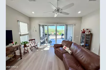 21622 N 58th Street, Phoenix, AZ 85054 - Photo 11