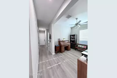 21622 N 58th Street, Phoenix, AZ 85054 - Photo 15