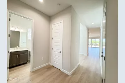 21622 N 58th Street, Phoenix, AZ 85054 - Photo 23