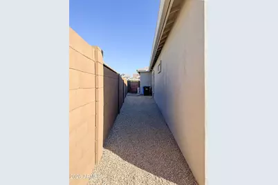 21622 N 58th Street, Phoenix, AZ 85054 - Photo 49