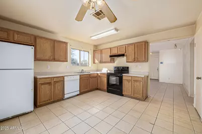 16501 N 157th Avenue, Surprise, AZ 85374 - Photo 9
