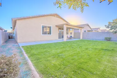 38076 W San Capistrano Avenue, Maricopa, AZ 85138 - Photo 31