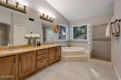 8695 E Charter Oak Drive, Scottsdale, AZ 85260 - Photo 25