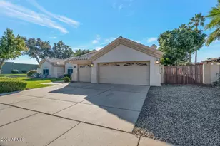 8695 E Charter Oak Dr, Scottsdale, AZ 85260 - Photo 35