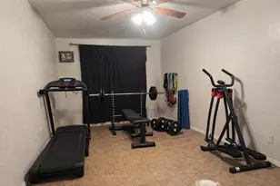 5617 N 38th Dr, Phoenix, AZ 85019 - Photo 9