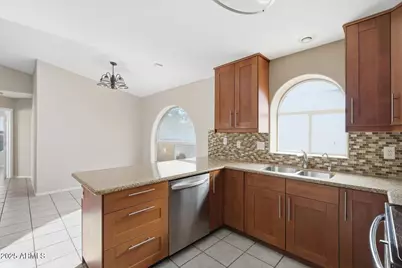 19519 N 53rd Drive, Glendale, AZ 85308 - Photo 5