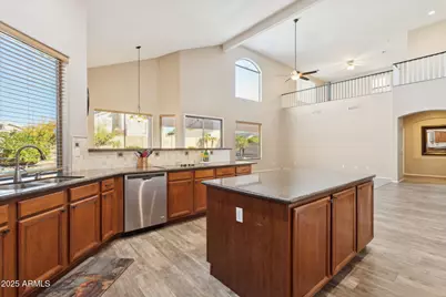 13556 W Montebello Avenue, Litchfield Park, AZ 85340 - Photo 9