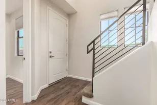 2090 S Dorsey Ln, Tempe, AZ 85282 - Photo 3