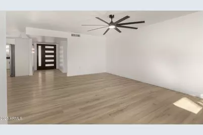 14211 N 103rd Avenue, Sun City, AZ 85351 - Photo 11