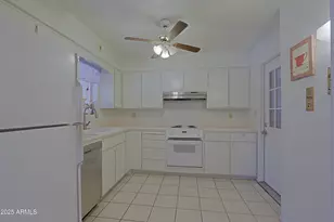 147 N 61st Way, Mesa, AZ 85205 - Photo 7