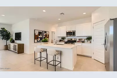 23199 W Parkway Drive, Buckeye, AZ 85326 - Photo 5