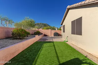 18183 W Desert Blossom Drive, Goodyear, AZ 85338 - Photo 7