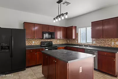 315 E Christopher Street, San Tan Valley, AZ 85140 - Photo 11