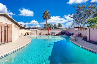 3302 E Pinchot Avenue #9, Phoenix, AZ 85018 - Photo 11