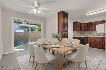 3302 E Pinchot Avenue #9, Phoenix, AZ 85018 - Photo 5