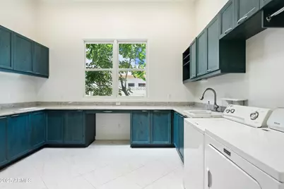 316 E Bethany Home Road #10, Phoenix, AZ 85012 - Photo 33