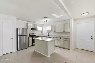 2354 E Palm Beach Dr, Chandler, AZ 85249 - Photo 9