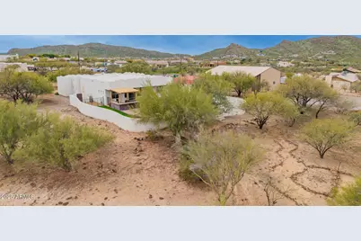 1540 E Circle Mountain Road, New River, AZ 85087 - Photo 15
