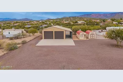 1540 E Circle Mountain Road, New River, AZ 85087 - Photo 23