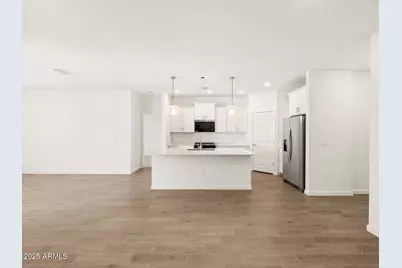 32960 N Vineyard Avenue, San Tan Valley, AZ 85143 - Photo 7