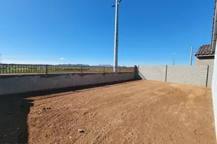 32960 N Vineyard Ave, San Tan Valley, AZ 85143 - Photo 25