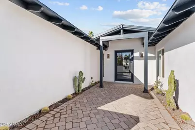 8408 E Rancho Vista Drive, Scottsdale, AZ 85251 - Photo 5