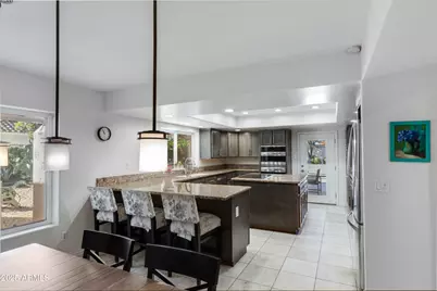 10308 N 48th Place, Paradise Valley, AZ 85253 - Photo 11