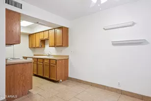 286 W Palomino Dr, Chandler, AZ 85225 - Photo 9