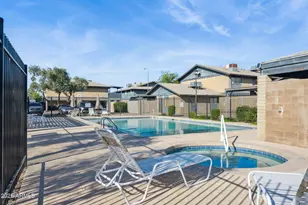 286 W Palomino Dr, Chandler, AZ 85225 - Photo 23