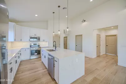 21236 W Shasta Street, Buckeye, AZ 85326 - Photo 11