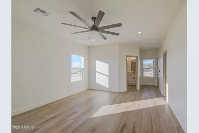 21236 W Shasta Street, Buckeye, AZ 85326 - Photo 19