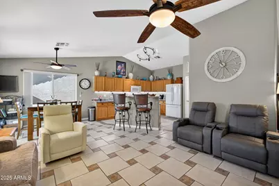 2161 W 17th Avenue, Apache Junction, AZ 85120 - Photo 7